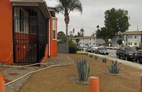 Inglewood House | Hidden Gem that is centrally located in the Heart of Los Angeles