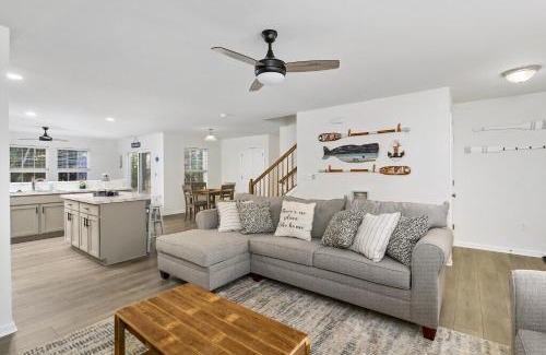 Captain's Cove House | Hidden Gem