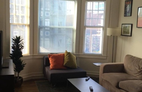 Nob Hill Apartment | Hidden Gem