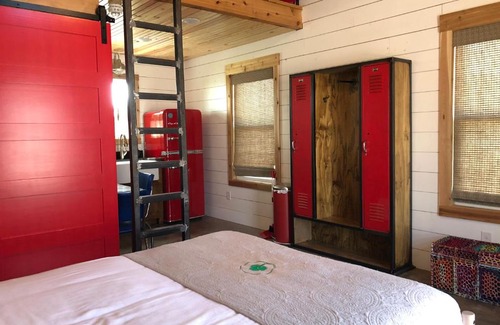 Honey Grove Other | Hidden Grove Resort Cabin 2