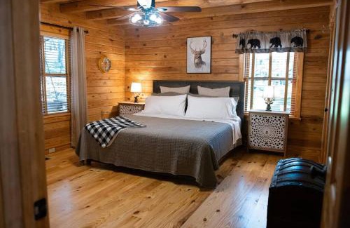 Tate House | Hidden Honey Hole Cabin