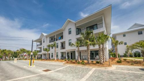 Santa Rosa Beach House | Hidden Lake Condos 113 - Short walk to the beach along Scenic Hwy 30A in Santa Rosa Beach