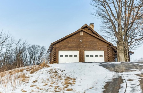 Hammondsport House | Hidden Lake Lodge