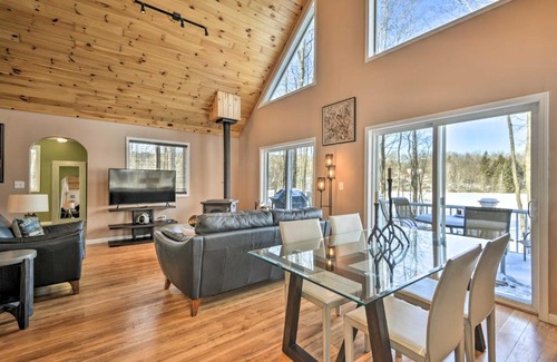 Town of Smyrna House | Hidden Lakefront Retreat Fire Pit and Fishing Dock!