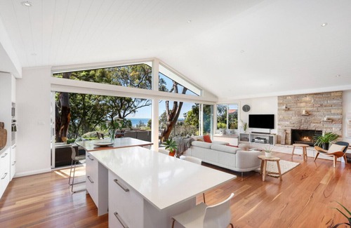 Collaroy House | Hidden Oasis - Ocean Views