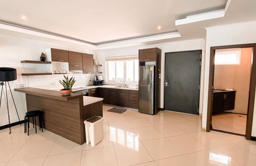 North Pattaya Villa | Hidden Palm Pool Villas