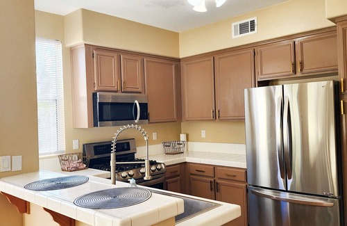 Temecula Condo | Hidden Paradise in the Heart of the City