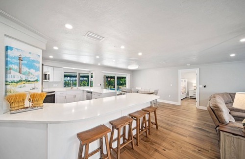 Beachview Country Club Estates House | Hidden Pearl: Serene Island Retreat, Pool & Pets OK