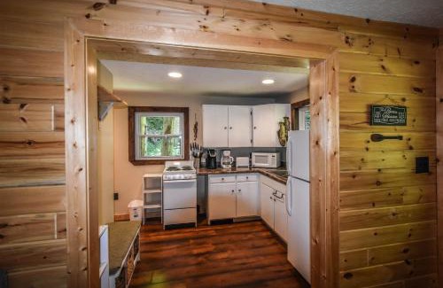 Frankfort House | Hidden River Cabin