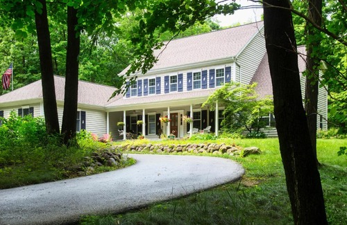 Hingham Bed & Breakfast | Hidden Serenity Bed and Breakfast