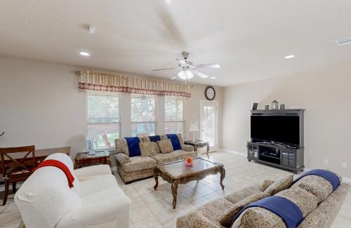 Scenic Oaks House | Hidden Springs Oasis