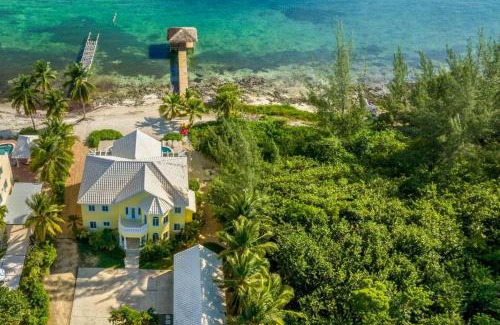 Breakers House | HIdden Treasure by Grand Cayman Villas & Condos