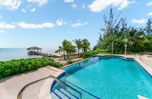 Breakers House | HIdden Treasure by Grand Cayman Villas & Condos
