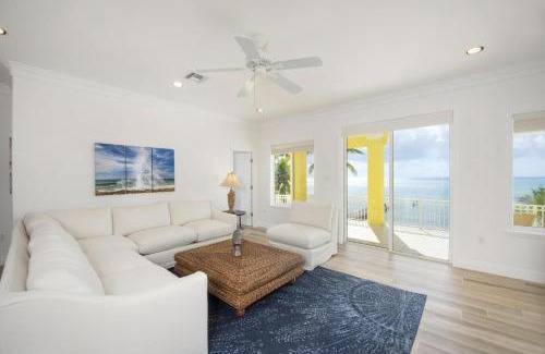 Breakers House | Hidden Treasure & Guesthouse by Grand Cayman Villas & Condos