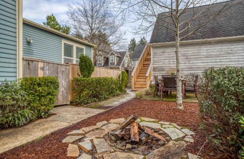 Nelscott House | Hidden Treasures