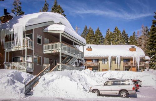 Mammoth Lakes Apartment | Hidden Valley Condominiums