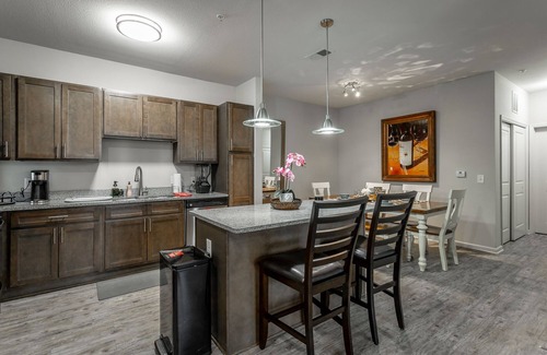 Ooltewah Apartment | ✪ Hidden Valley ✪ FREE Parking, Pool & Gym!