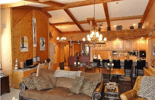 Hidden Valley Condo | Hidden Valley Summer Retreat: Ideal for Biking, Hiking, Golf, Ski In-Out & more!