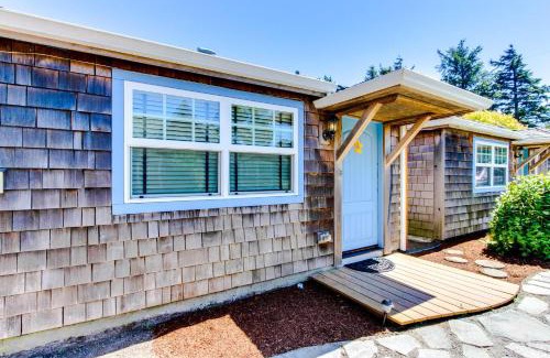 Downtown Cannon Beach House | Hidden Villa Cottages