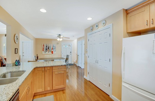 Beach Haven West House | Hidden waterfront gem in Beach Haven West
