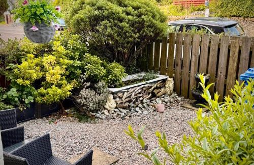 Port Bannatyne Apartment | Hide-a-While