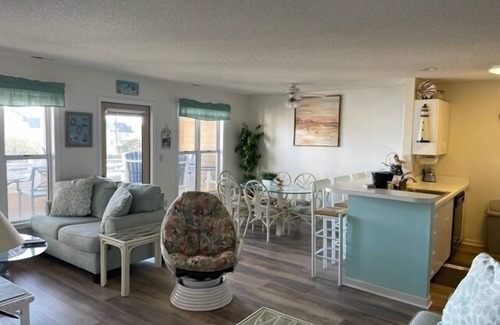 Manteo Condo | Hide-away at Buccaneer Village 722