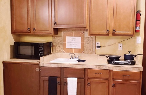 Azle House | Hide Away Guest House