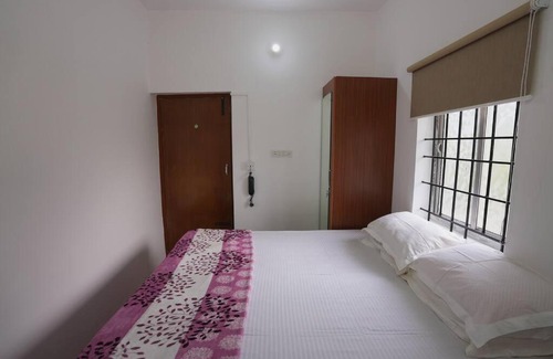 Ponneri Apartment | HIDE OUT at Medur, Pulicat Highway