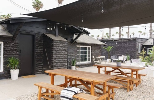 South Oceanside Apartment | Hide out Studio 3