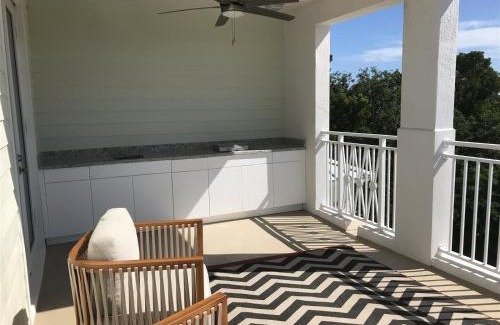Rock Harbor House | Hideaway #23