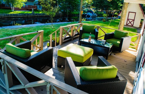 Cadillac House | Hideaway Chalet-Cozy, Comfortable, and Quite! On Canal with Large Outdoor space