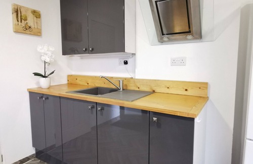 Havant Apartment | Hideaway Cozy Studio Space