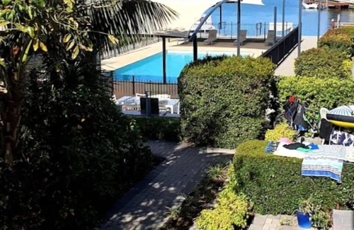 Halls Head Apartment | Hideaway on the water