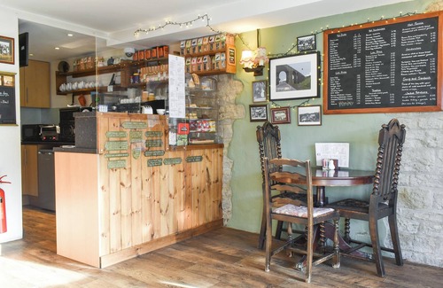 Denby Dale Cottage | Hideaway Studio Apartment