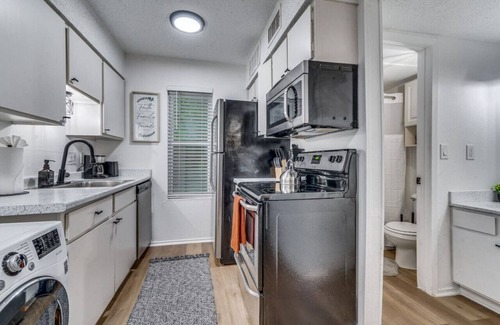 Hyde Park Apartment | Hideaway Studio - Austin