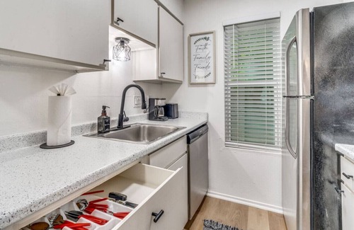 Hyde Park Apartment | Hideaway Studio - Austin
