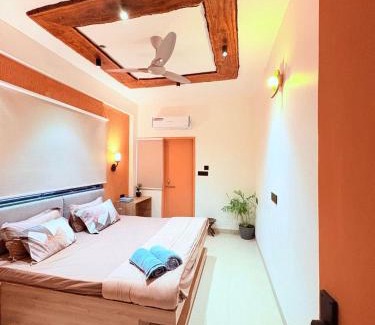 Indore Apartment | Hideaways Homestay