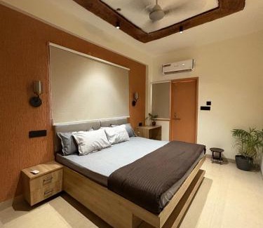 Indore Apartment | Hideaways Homestay