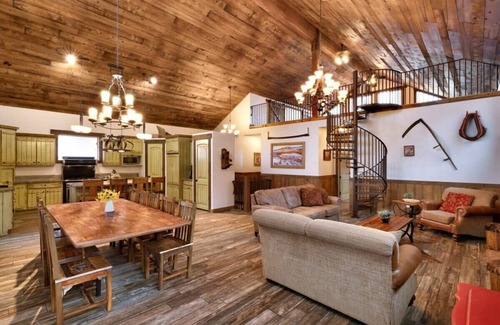 Moab South Valley Bed & Breakfast | Hideout @ the Rim - Butch & Sundance Suite