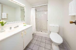 Cairns Central Business District Hotel | Hides Hotel