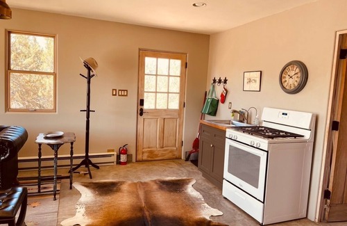 Cerrillos Cottage | Hideway Casita at Galisteo Creek Stables