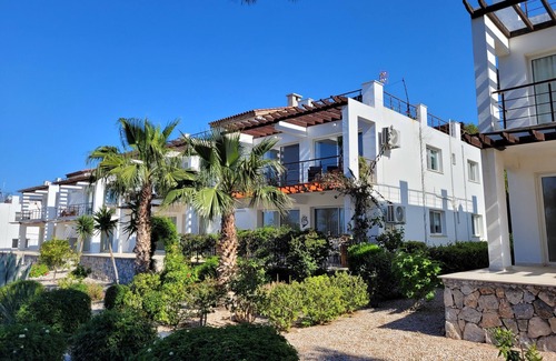 Bahceli Apartment | Hier Macht Urlaub Freude. Sonne, Fernsicht & Sonnenuntergang im Raum Esemtepe