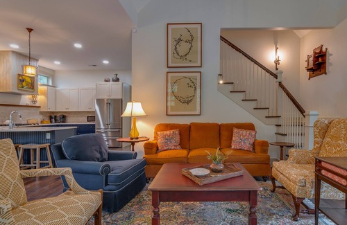 East Midtown House | Higbee House Too, AKA The Jolly Roger