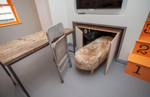Bristol Old City Apartment | Higgihaus Aparthotel, Clare Street