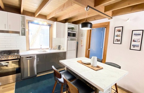 Dinner Plain Ski Chalet | High Bernation Haus - Dinner Plain