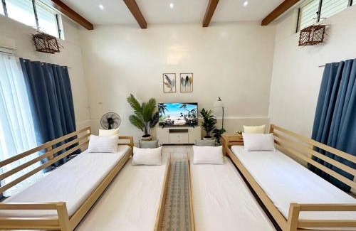 Manoc-Manoc Apartment | High Ceiling 60sqm Family Apartment with Partial Sea View and Kitchen