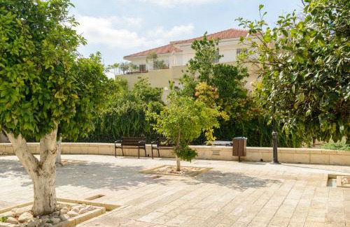 Neve Tzedek Apartment | High Class next to Susan Dallal by FeelHome