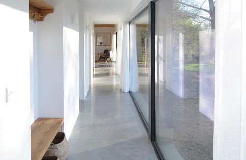 South Leigh House | High Cogges Farm Holiday Cottages - The Cart Shed