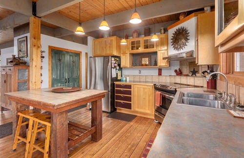 Salida House | High Country Heaven ~ peace, nature and a billion stars GUARANTEED~book for fall