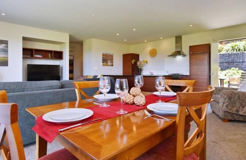 Windwhistle Apartment | High Country Villa 239 -Luxury Villa in Terrace Downs